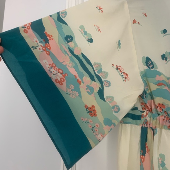 Beautiful Silk Print Umpire Waist Dress - Picture 5 of 6